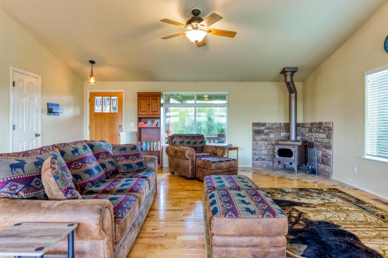 Meadow Walk Cabin ลาปีน ภายนอก รูปภาพ